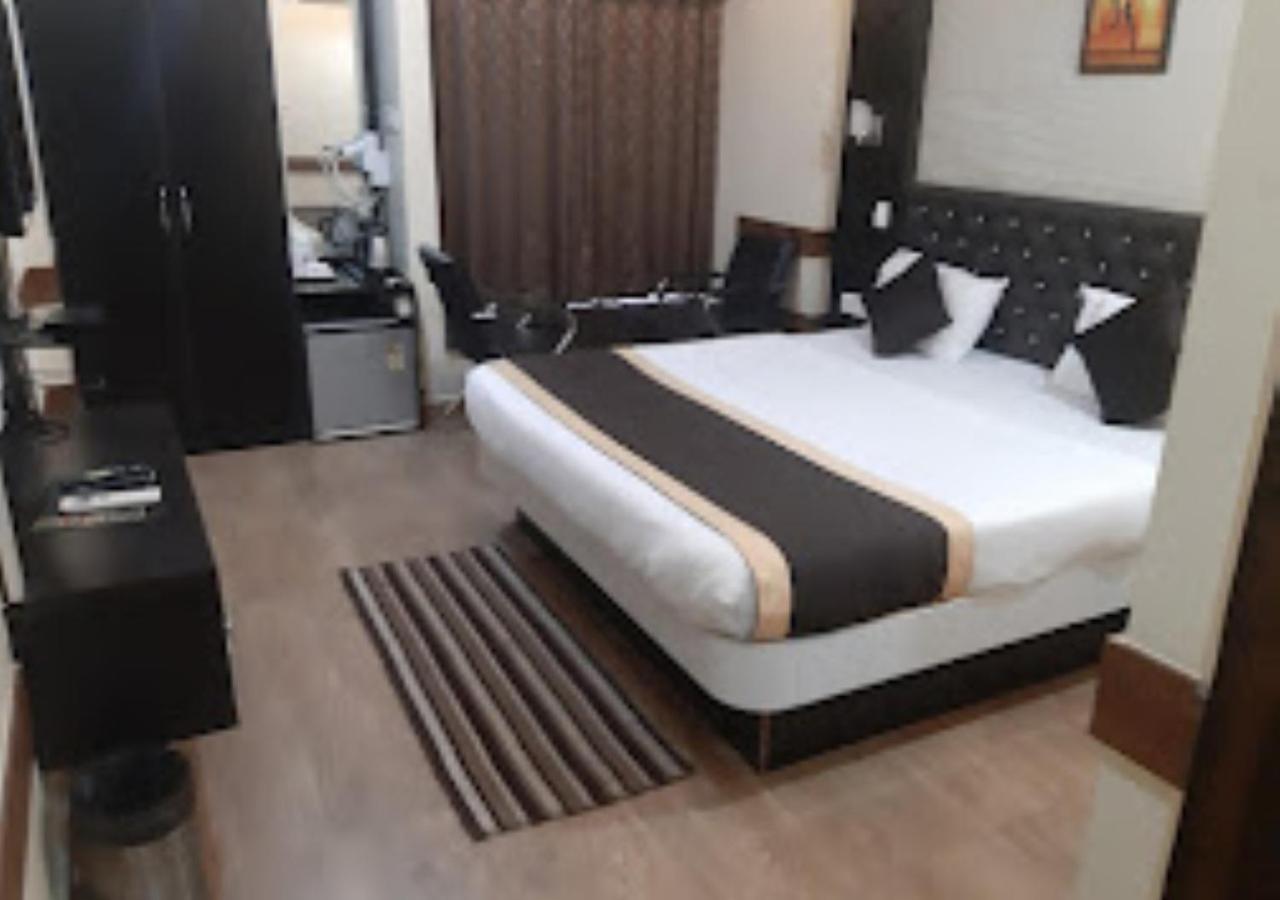 Hotel Venus Inn Bhubaneshwar Bhubaneswar Exteriör bild